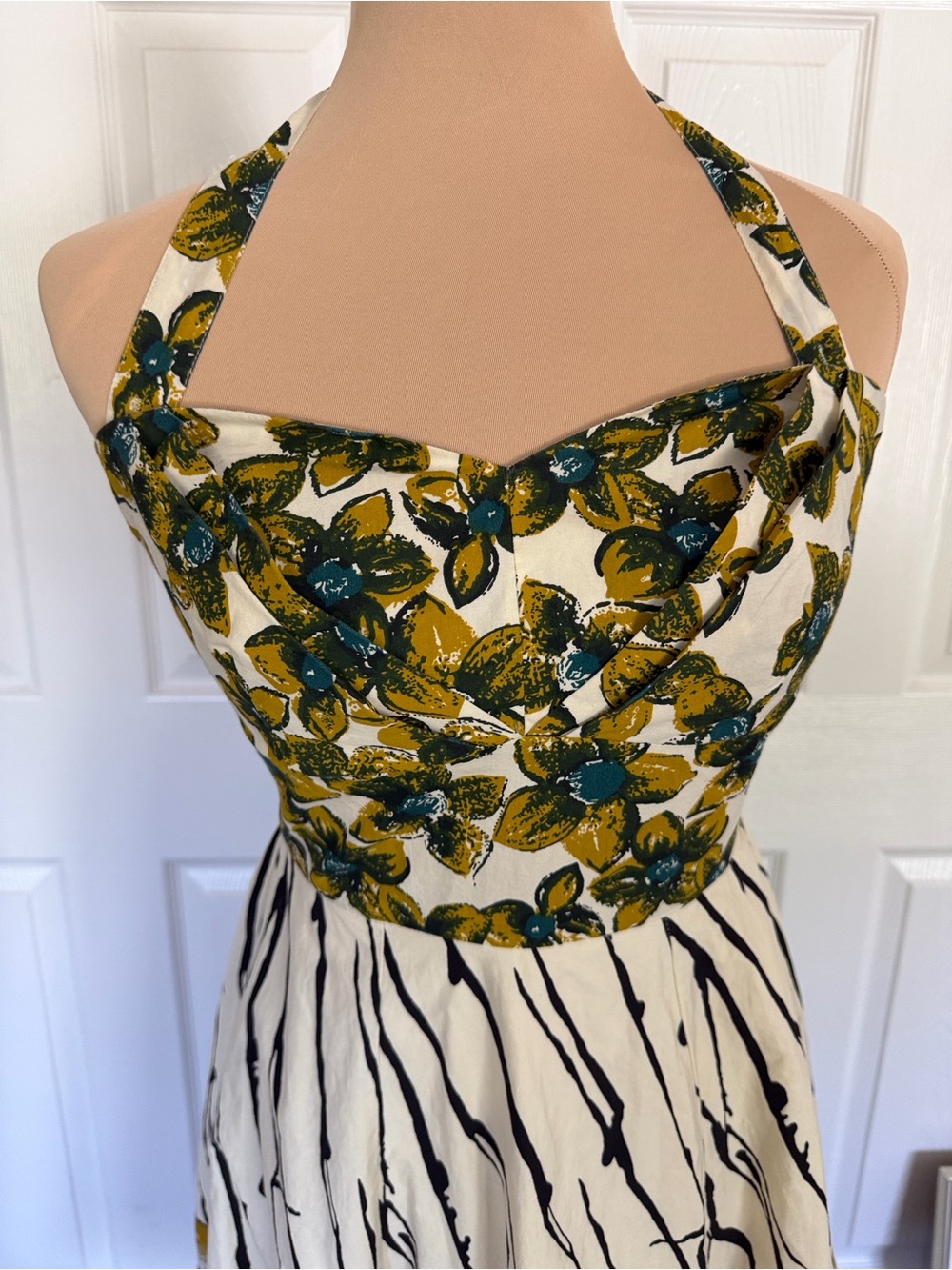 Halter Chartreuse Floral Midi Dress in White, Mustard & Green artsy style - Picture 10 of 12